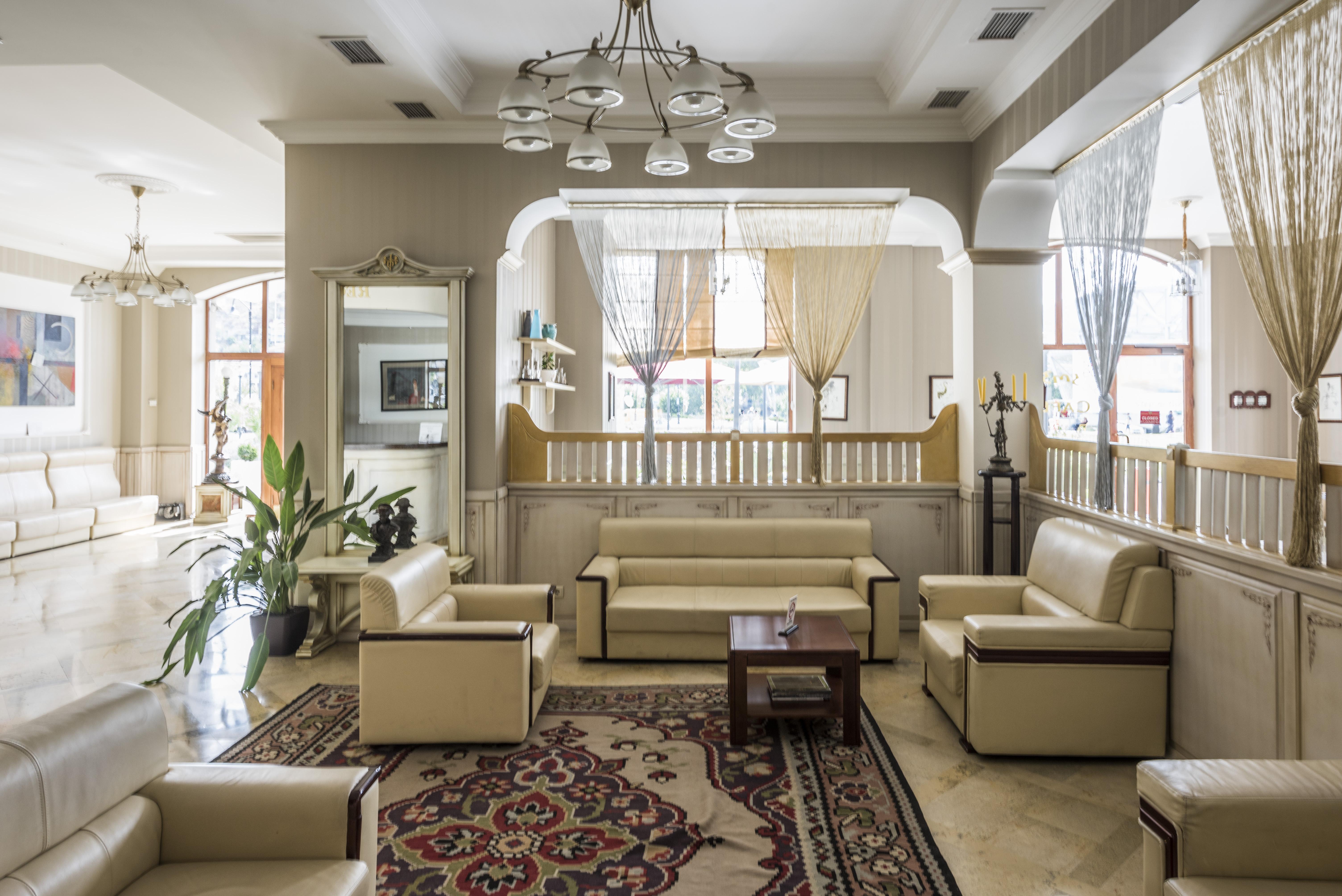 Hotel Rikhe Monika Тбилиси Экстерьер фото