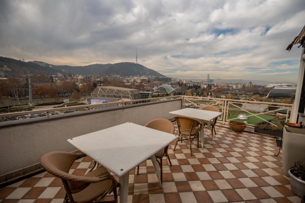 Hotel Rikhe Monika Тбилиси Экстерьер фото